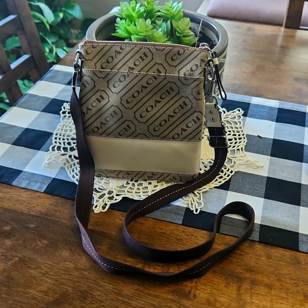 COACH SIGNATURE CANVAS LEATHER CROSSBODY BAG
